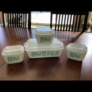 VINTAGE PYREX, AMISH BUTTERPRINT TURQUOISE ROOSTER DISHES